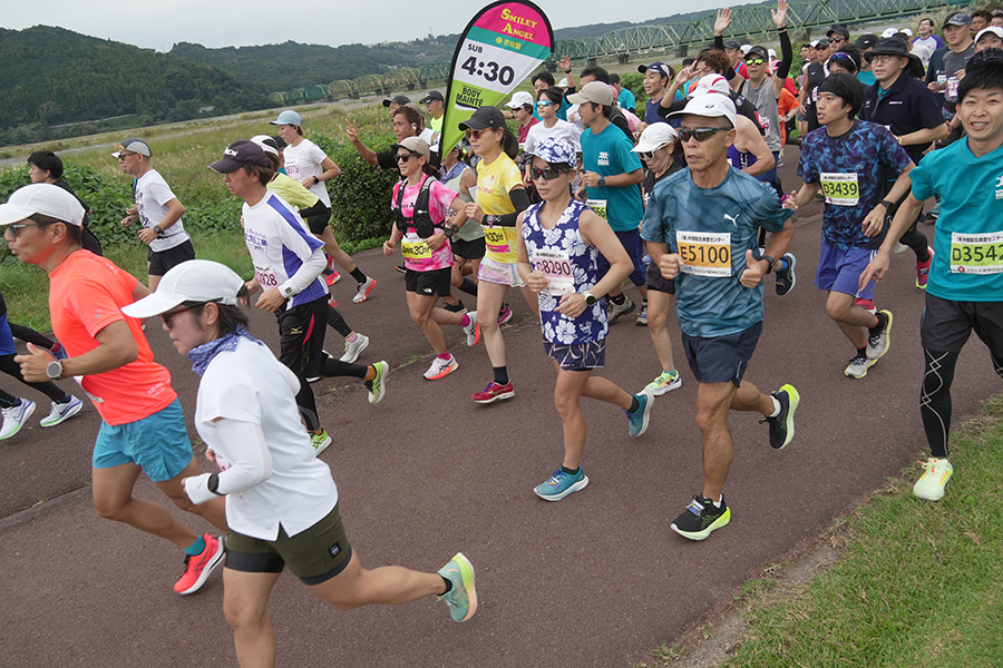 16_full-marathon_img04.jpg