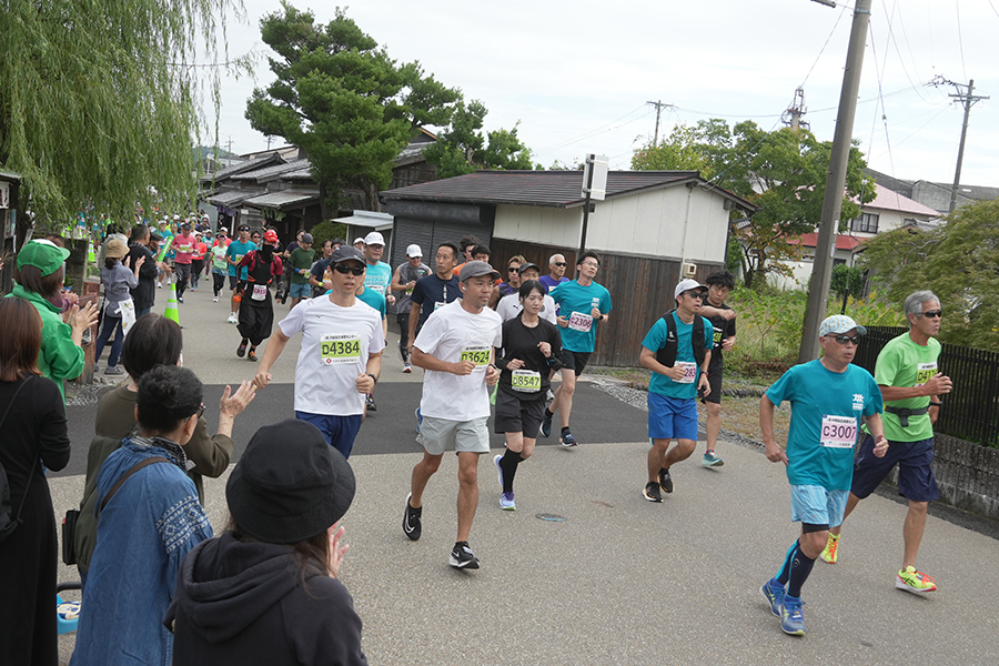 16_full-marathon_img07.jpg